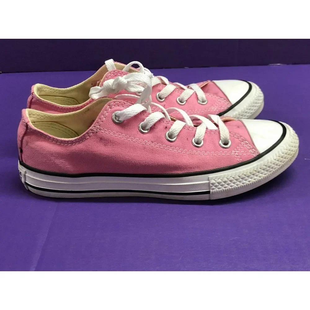 Converse Chuck Taylor All Stars Sneakers shoes SIZE 2
